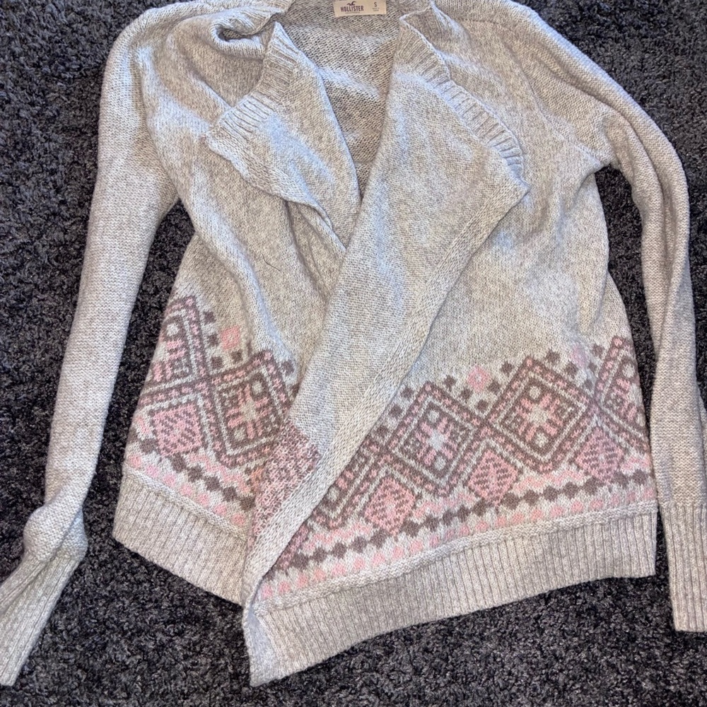 Hollister Gray and Pink Geometric Cardigan